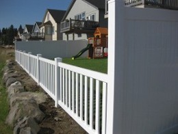 Vinyl Fence Image